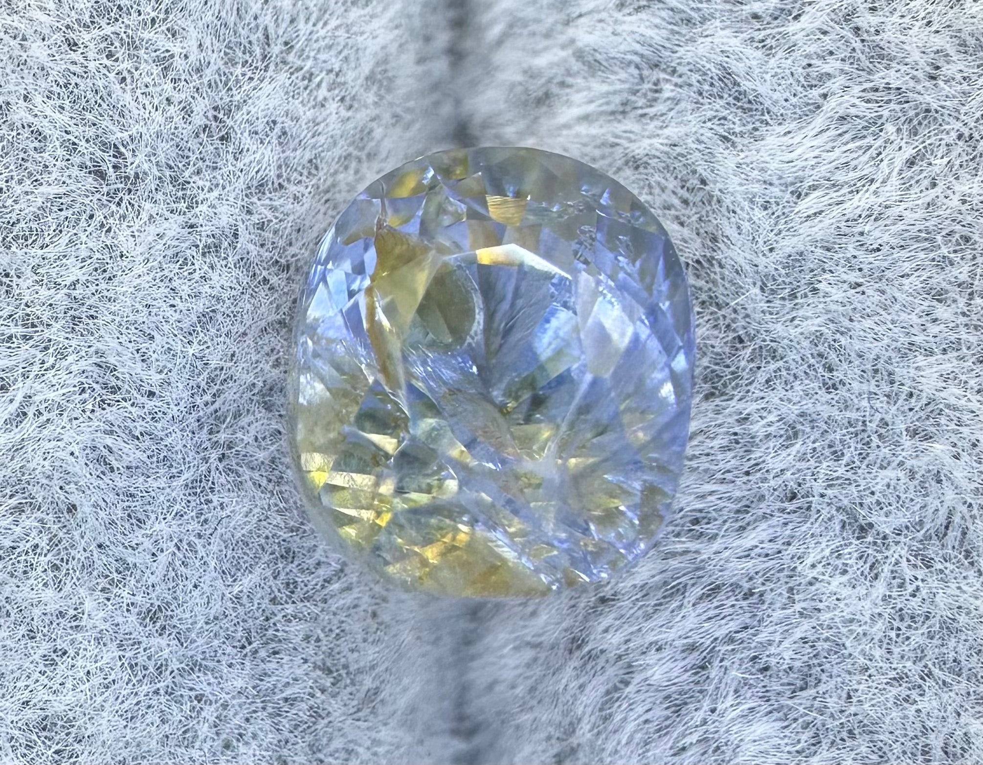 Natural Sapphire 3,16 Carat Bi-Color No Treatment ALGT Certified