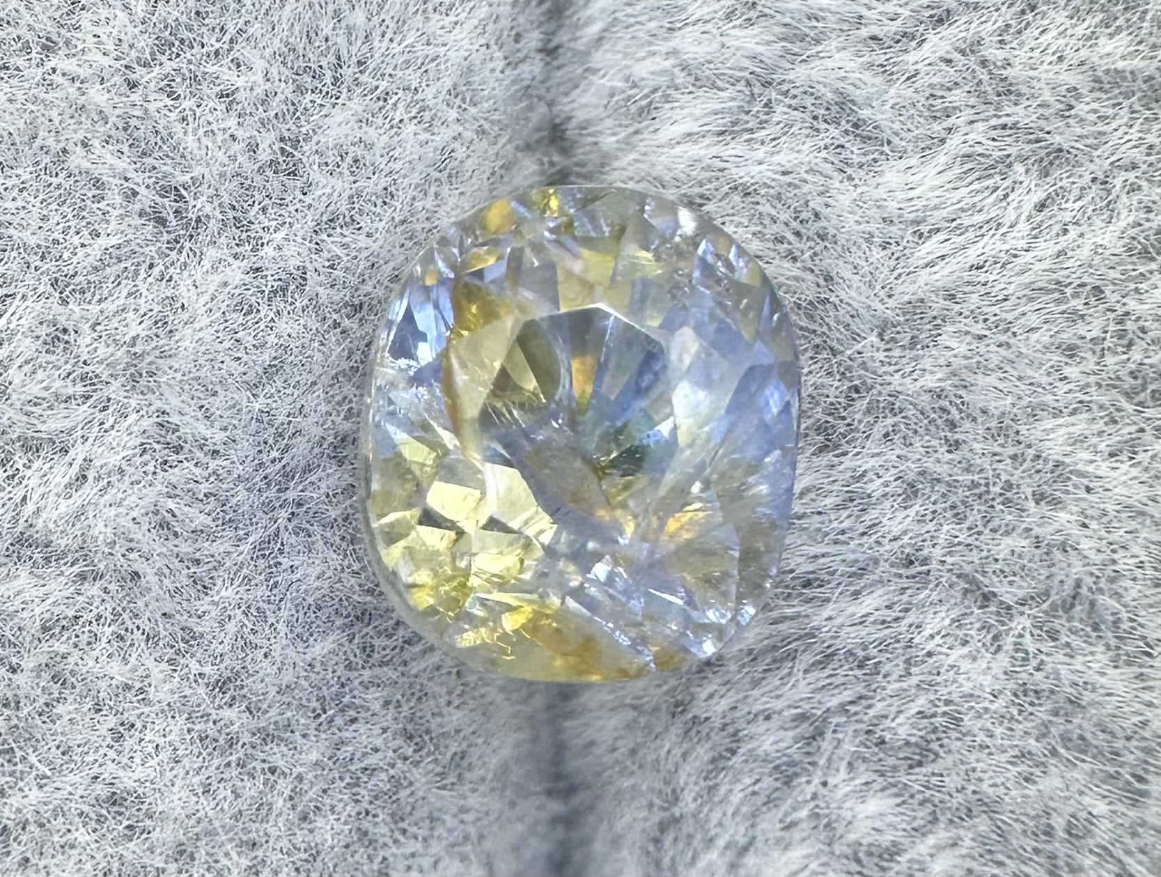 Natural Sapphire 3,16 Carat Bi-Color No Treatment ALGT Certified