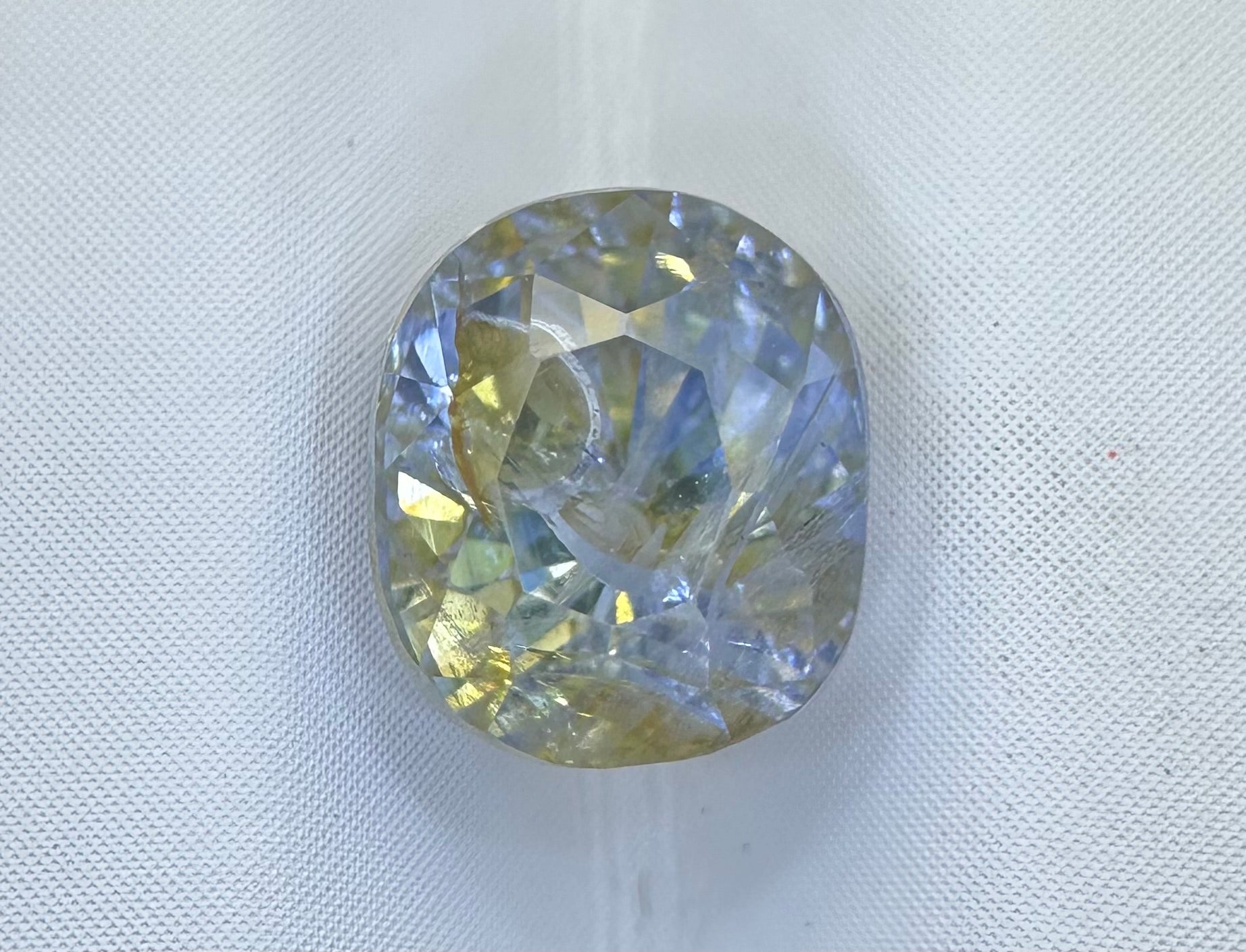 Natural Sapphire 3,16 Carat Bi-Color No Treatment ALGT Certified