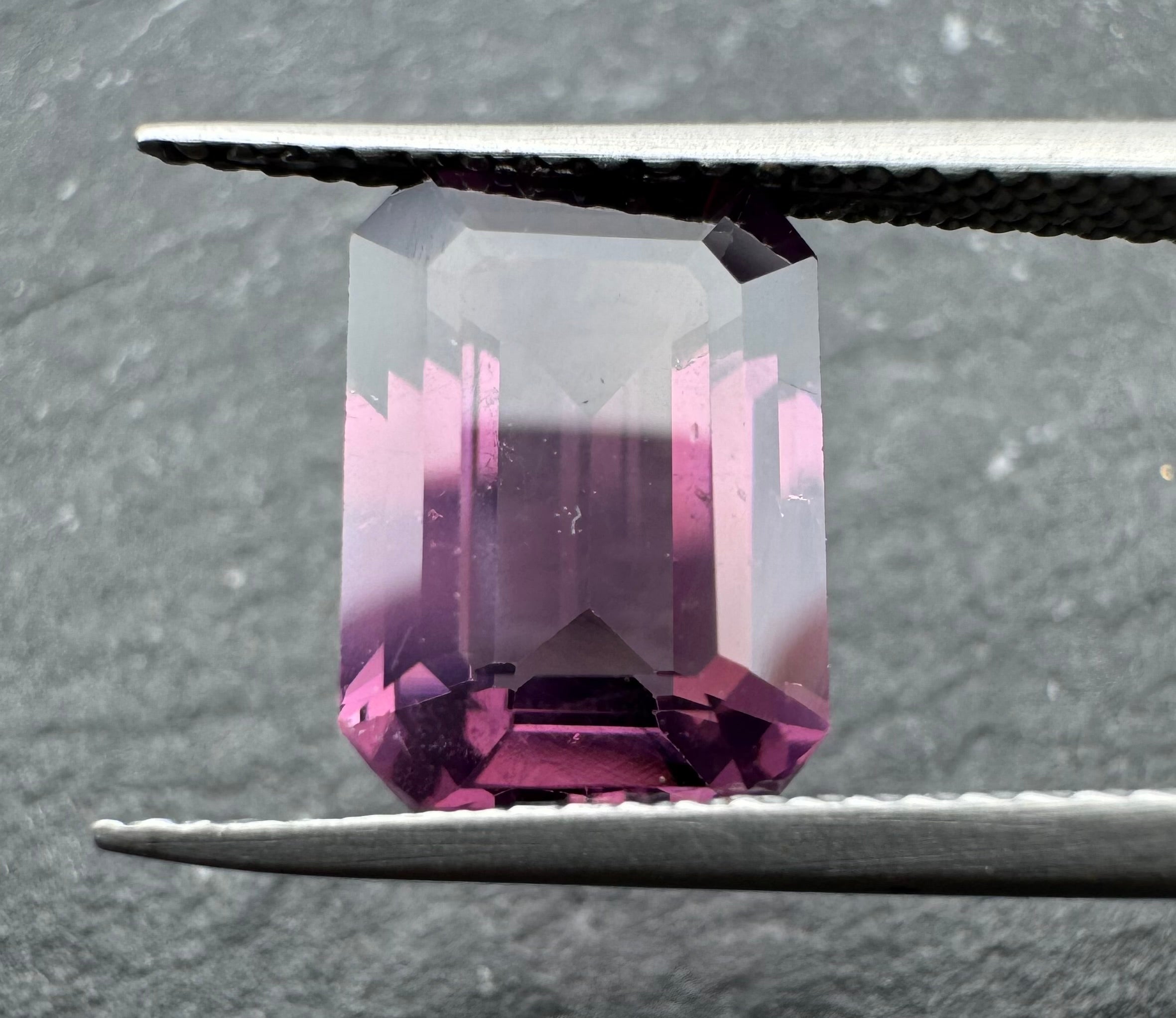 Natural Spinel 3,40 Carat Purplish Pink No Treatment IGI Certified