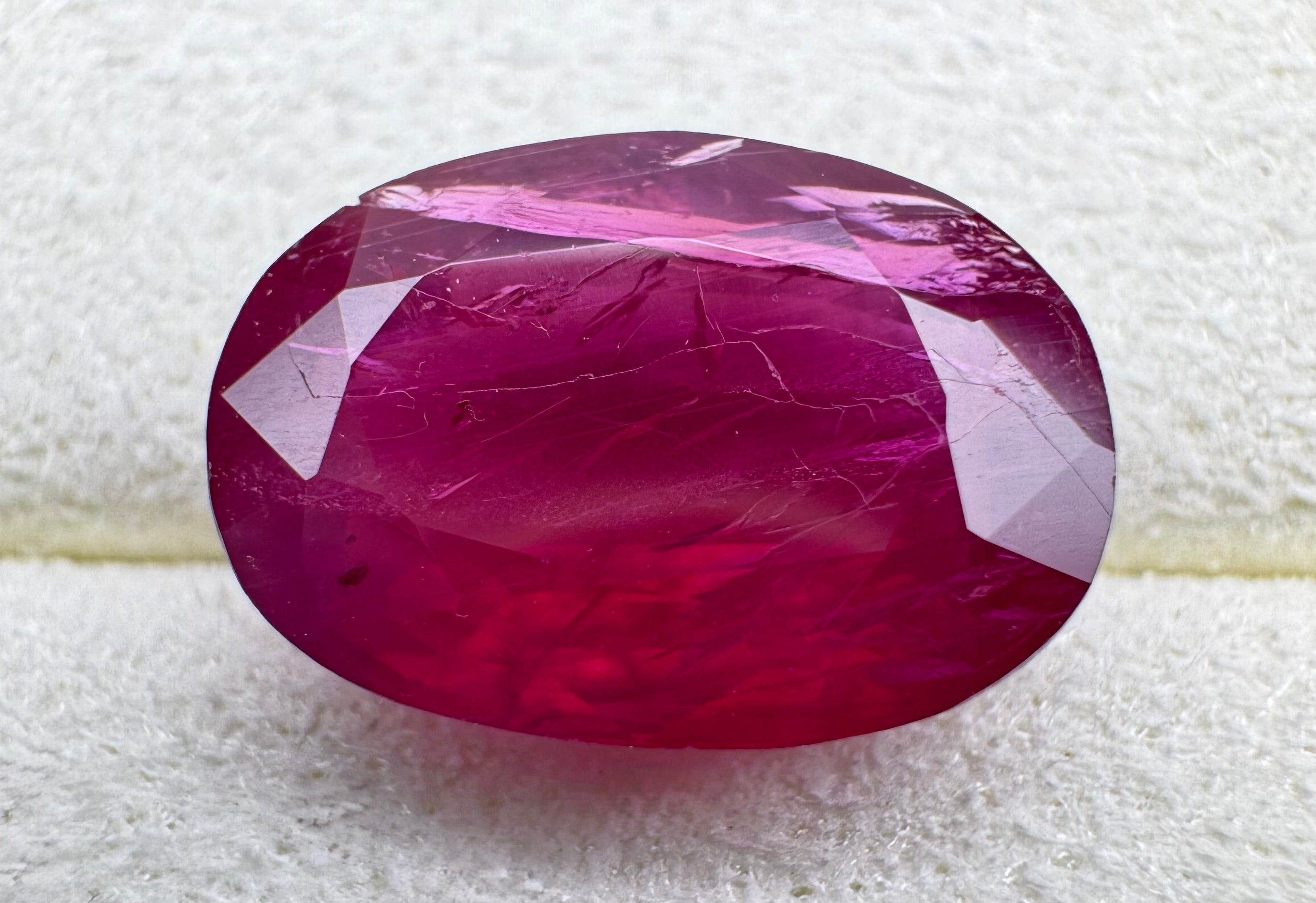 Natural Ruby 3,59 Carat Purplish Pink No Treatment IGI Certified