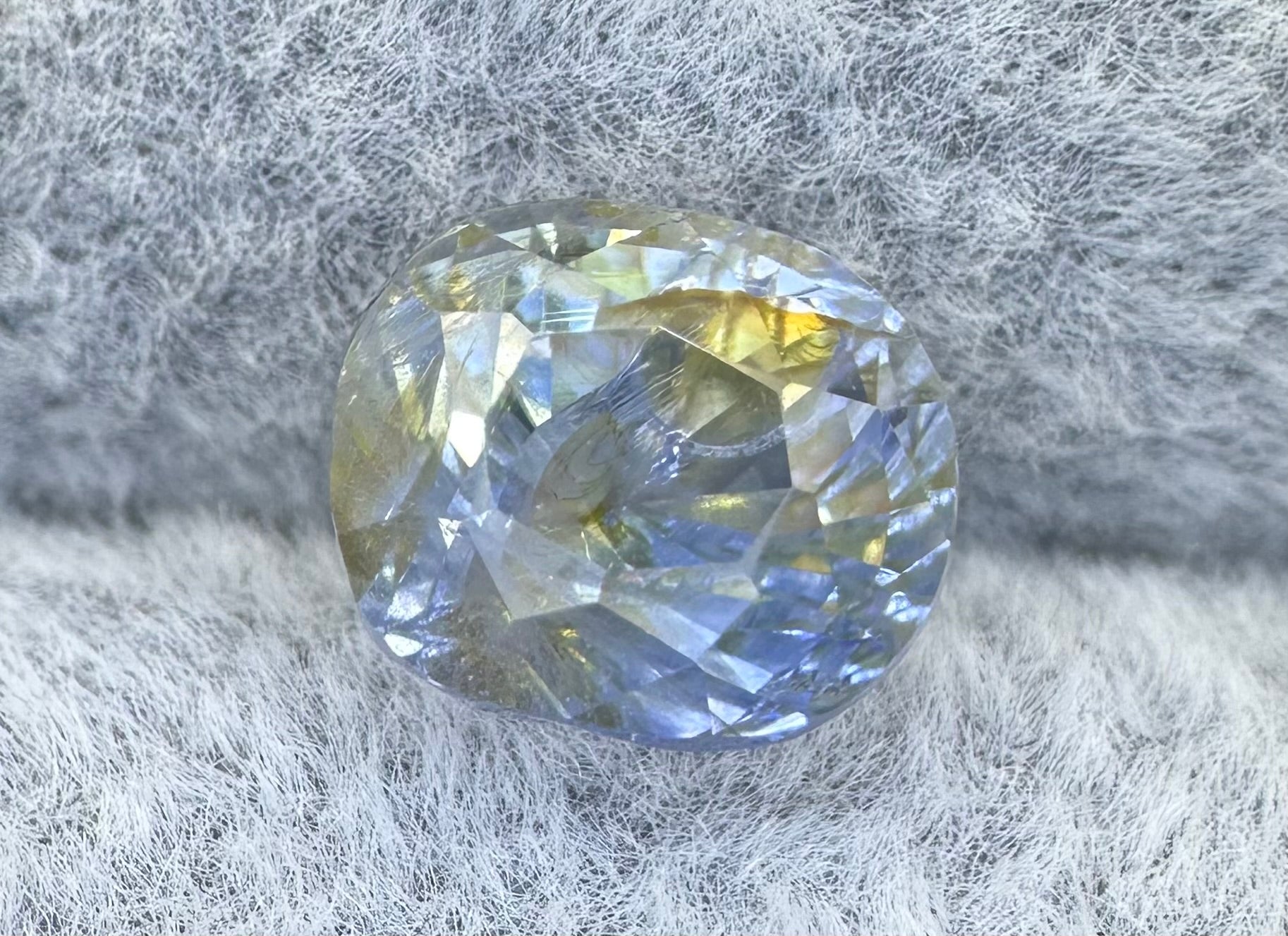 Natural Sapphire 3,16 Carat Bi-Color No Treatment ALGT Certified