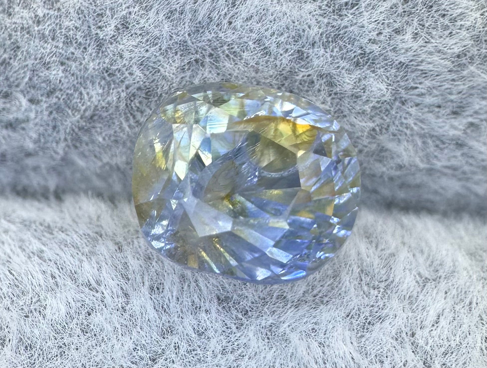 Natural Sapphire 3,16 Carat Bi-Color No Treatment ALGT Certified