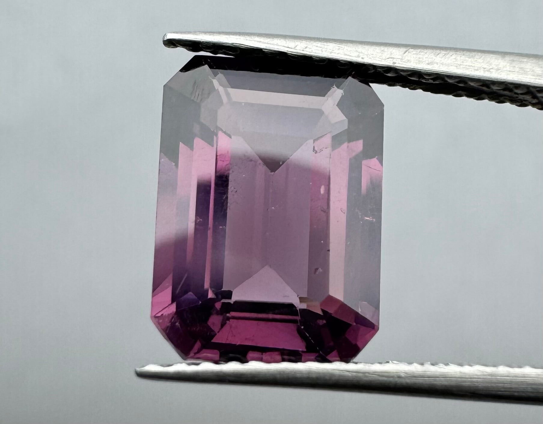 Natural Spinel 3,40 Carat Purplish Pink No Treatment IGI Certified
